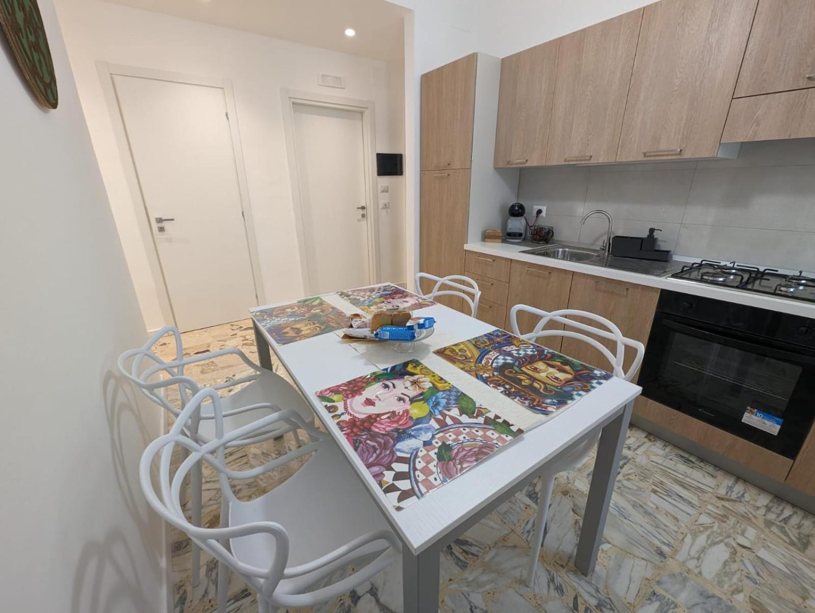 Magi House Apartamento Syracuse Exterior foto