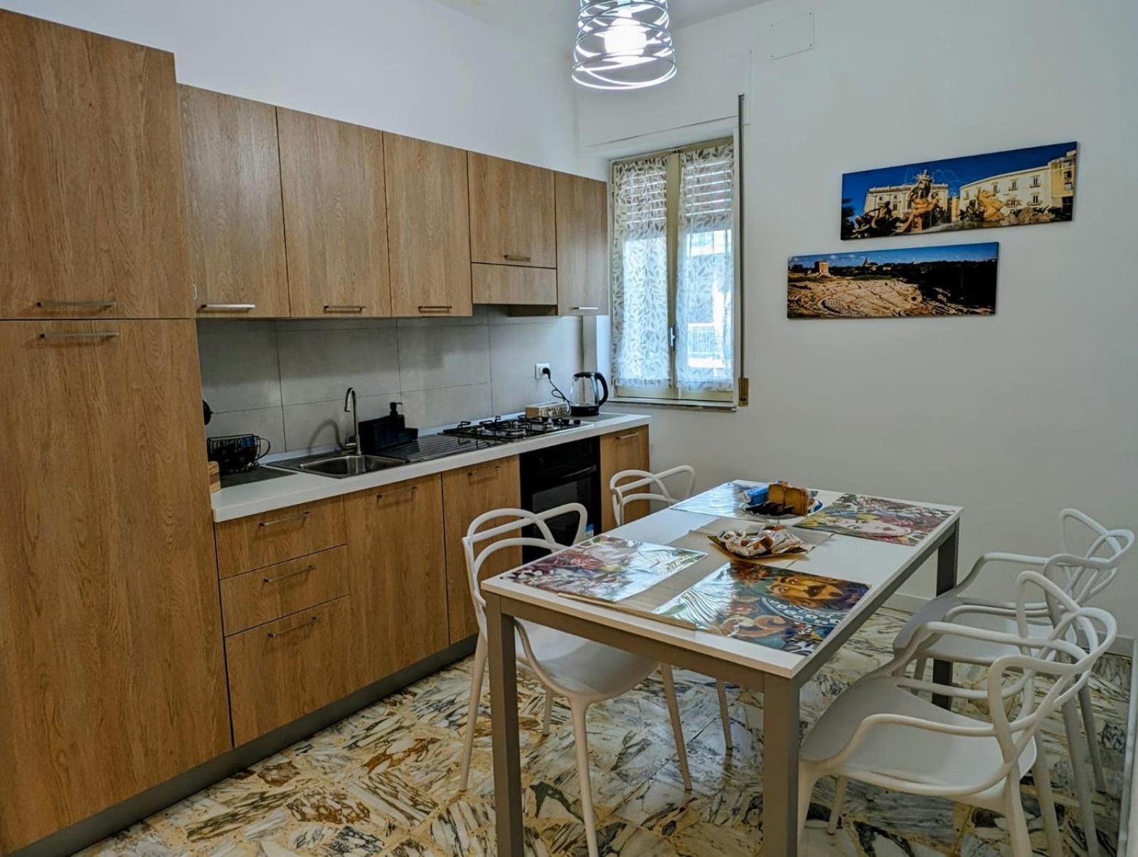 Magi House Apartamento Syracuse Exterior foto